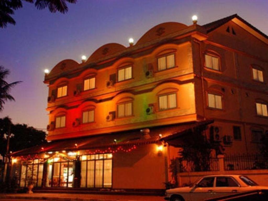 Mekong Sunshine Hotel Vientiane Exterior foto